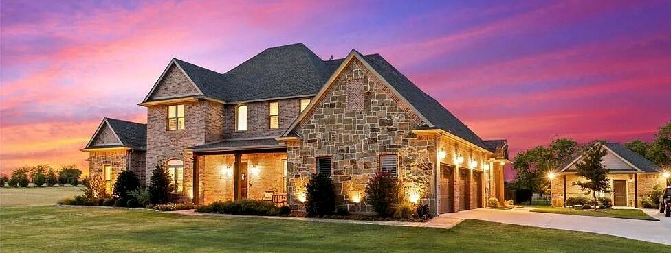 Derek's custom home project by home builders Sherman TX